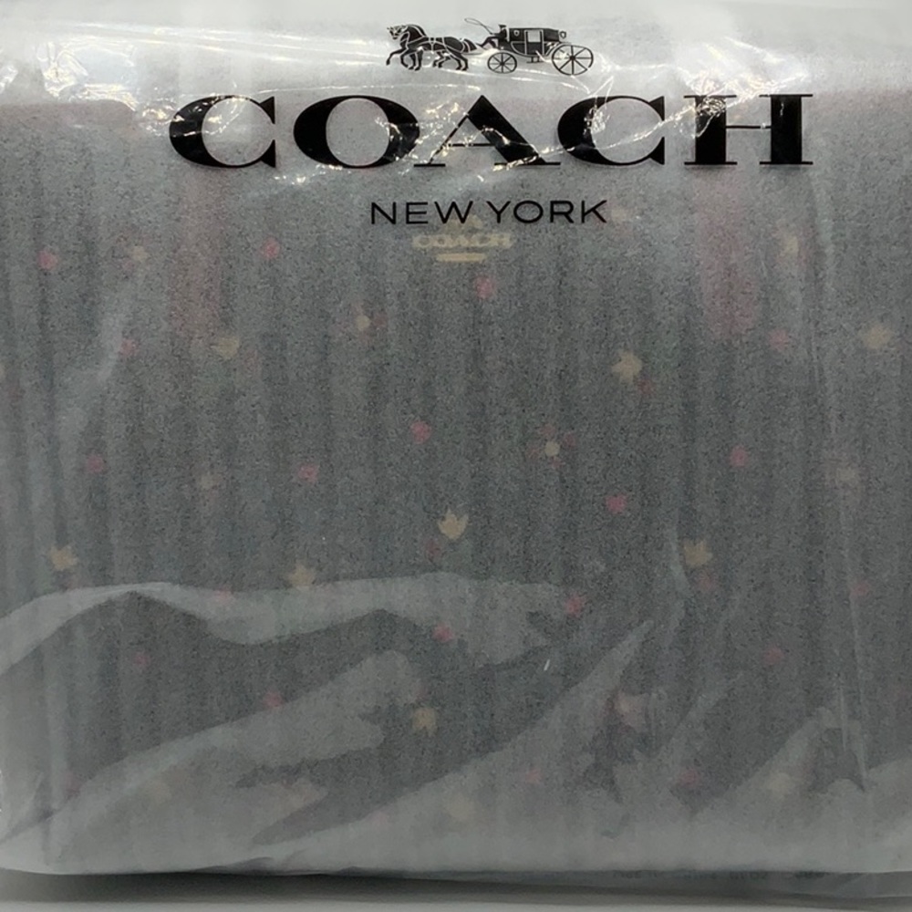 Coach Heart Petal Tote Bag - Picture 5 of 7